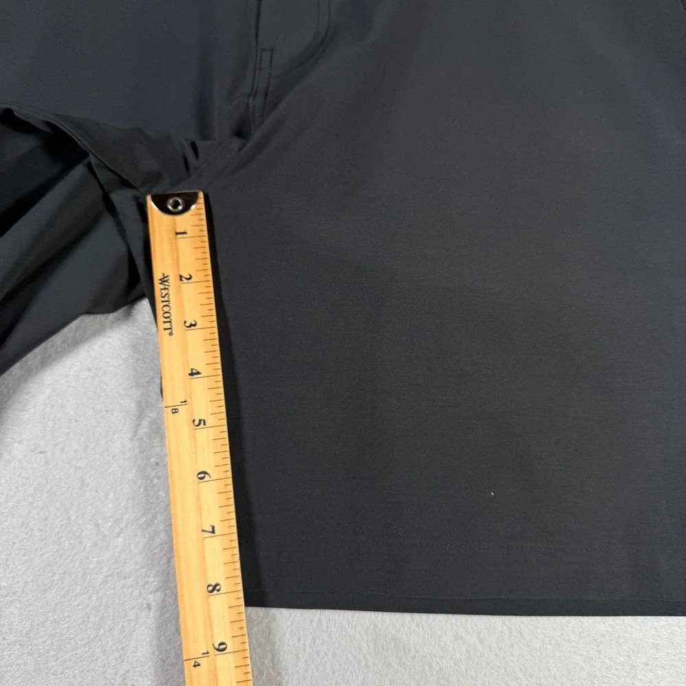 TravisMathew Beck Mens Golf Shorts Dark Grey Charcoal 40 1MAA590 Stretch